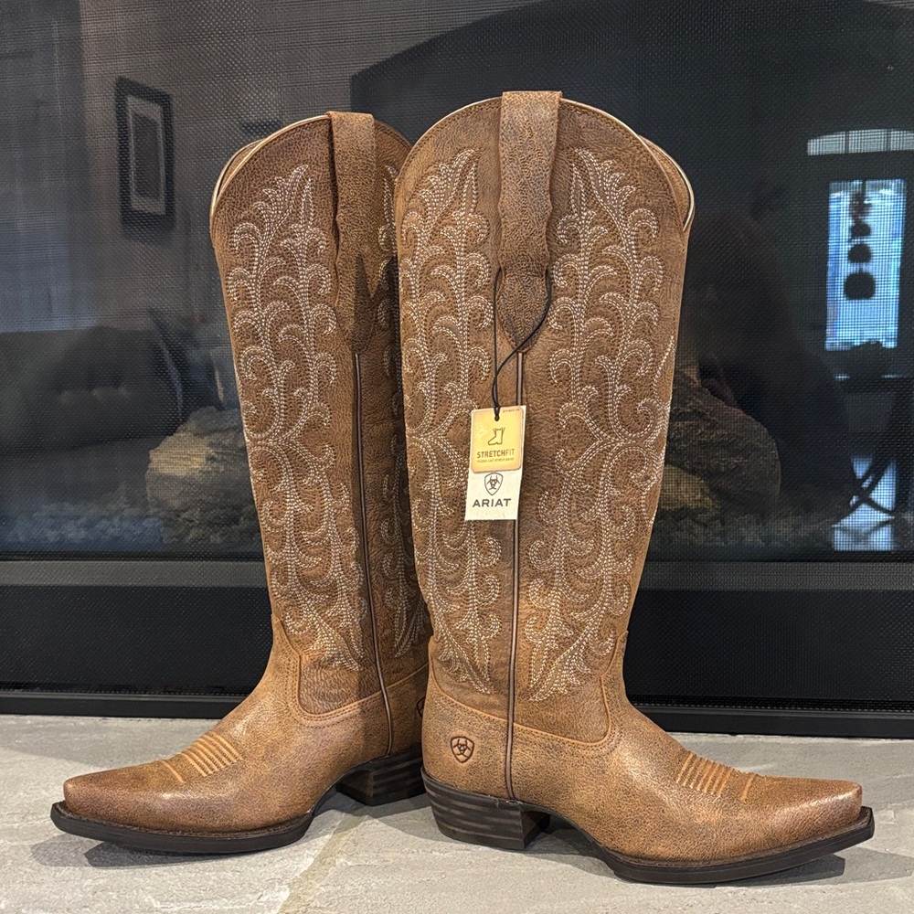 Ariat Tallahassee Stretch Fit Brown Bomber leather embroidered 16” shaft,snip to